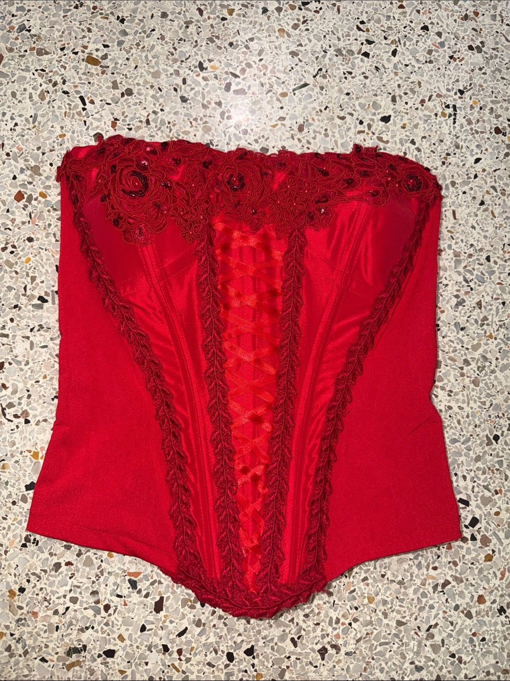 Femme Paris vintage corset red lace front zip back 4